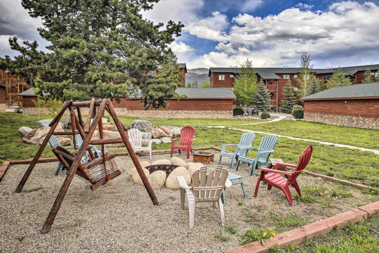 Mountain-View Condo With Deck Walk To Гранд Лейк Екстериор снимка